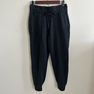 JoyLab Distressed Black Joggers🤍